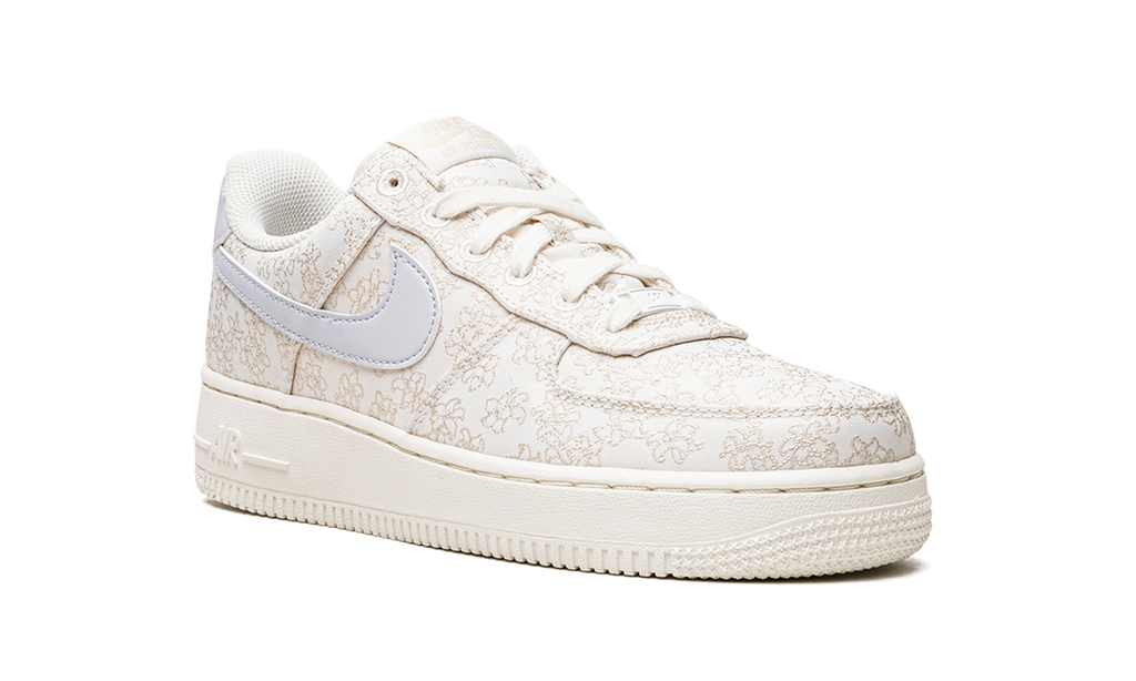 AIR FORCE 1 '07 SE JACQ WMNS "Flower Embroidery" DR6402 900