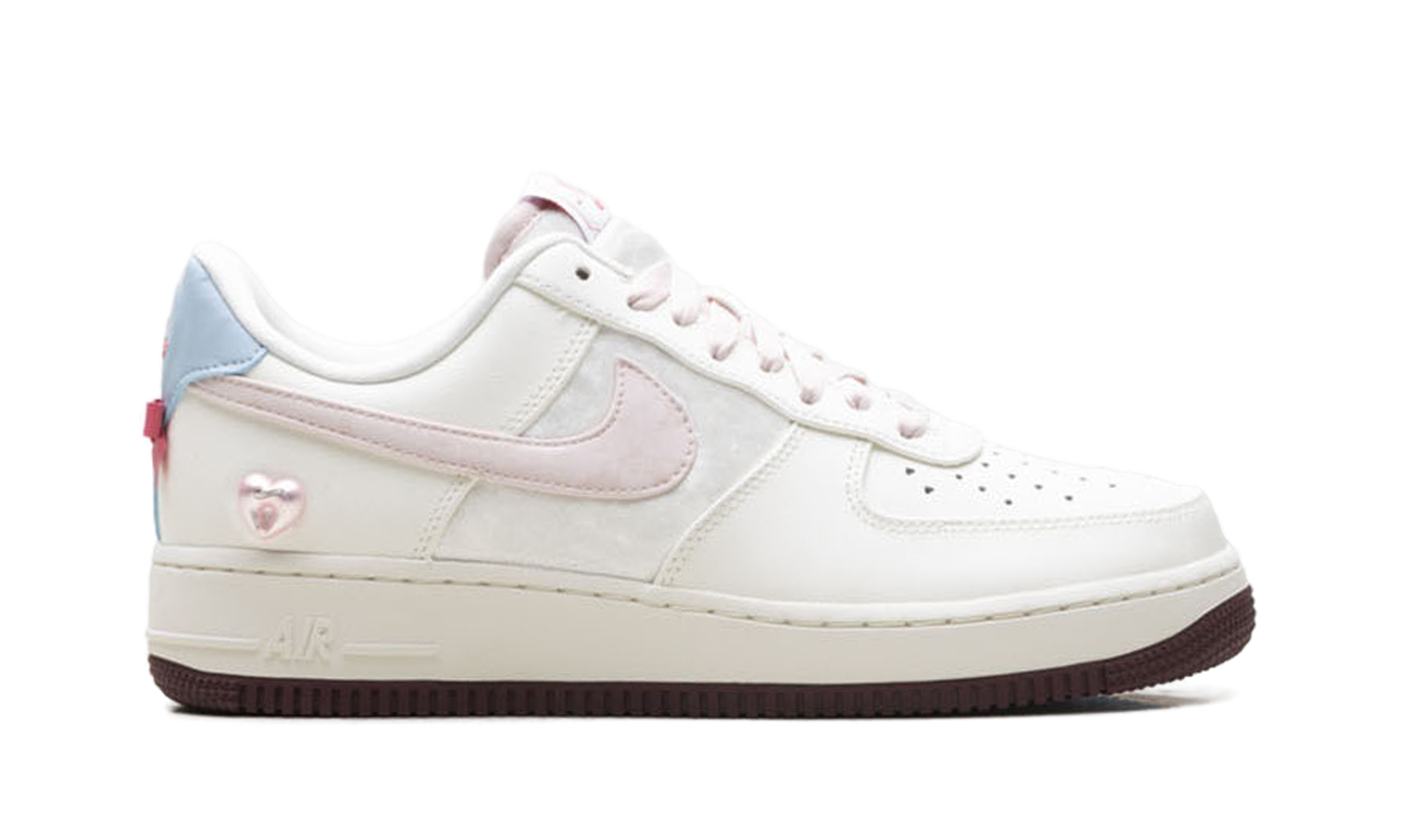 Nike Air Force 1 WMNS "Valentine's Day (2026)" IQ4937 161