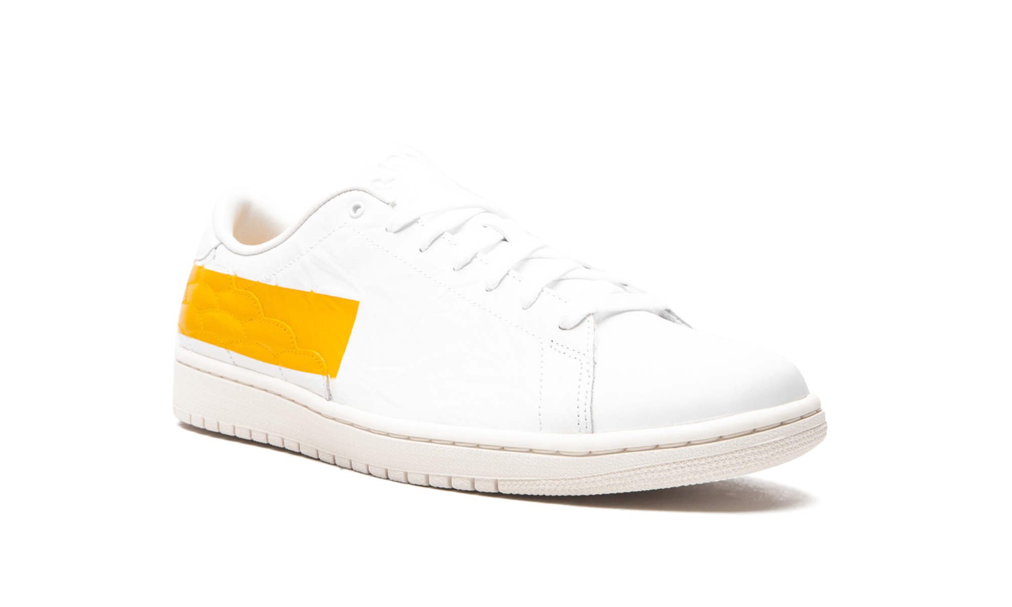 Jordan 1 Low Centre Court "University Gold" DJ2756 102