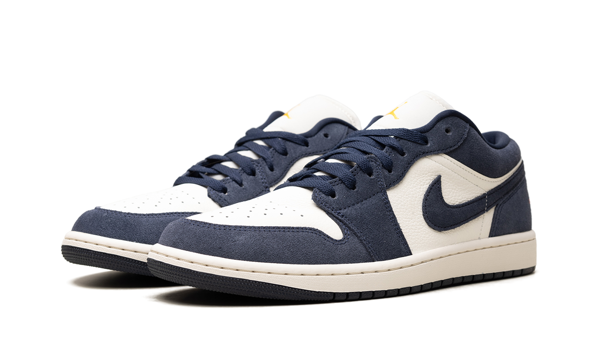 Jordan 1 Low SE "Obsidian Suede" IO7448 400