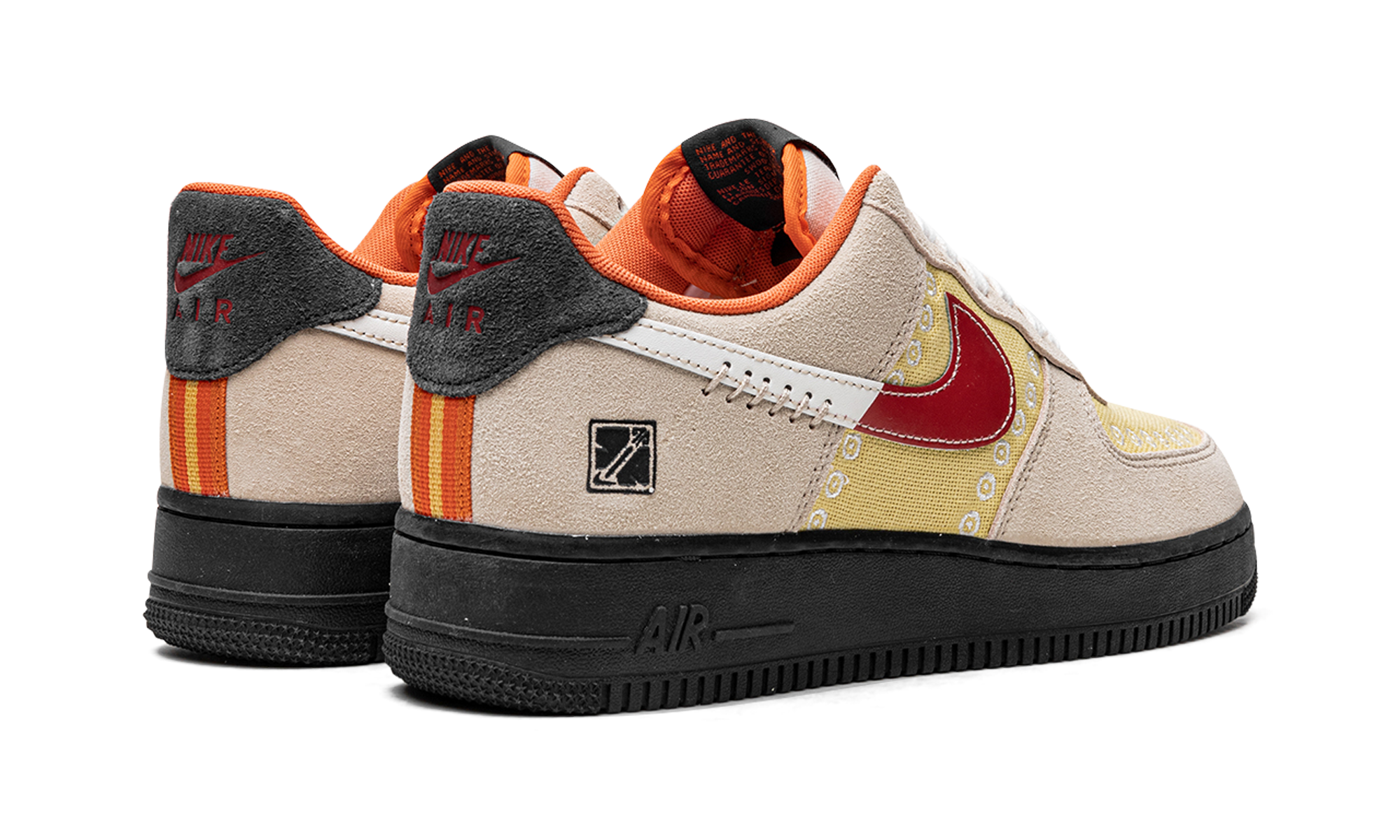 Air Force 1 Low "Somos Familia" DZ5355 126