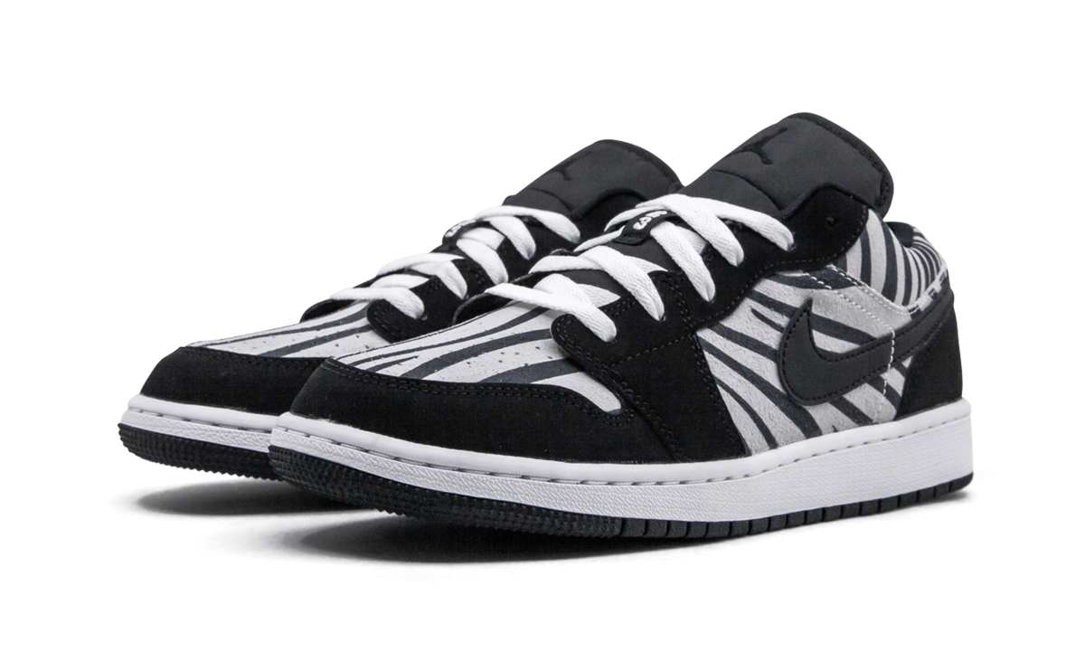 Air Jordan 1 Low GS "Zebra" 553560 057