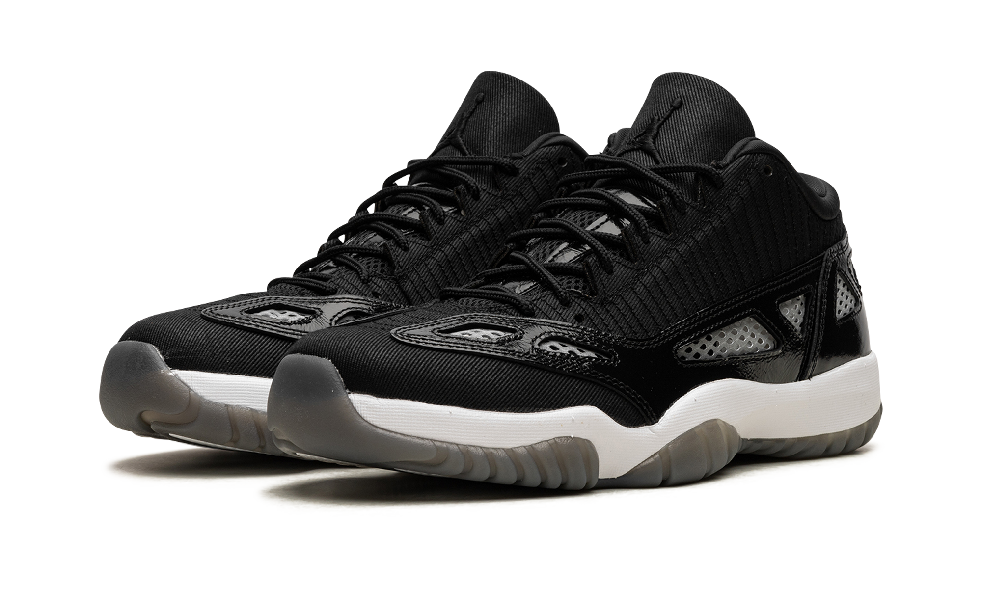 Air Jordan 11 Low IE "Black/White" 919712 001