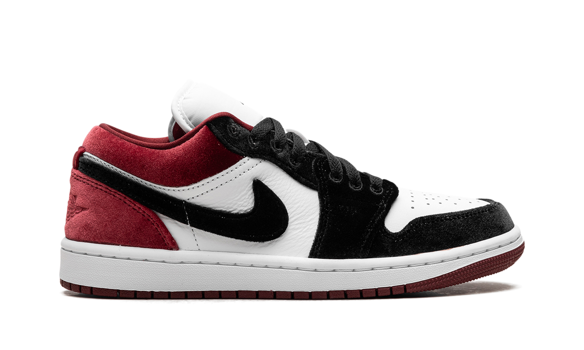 Jordan 1 Low SE WMNS "Velvet Black Toe" FZ3242 001