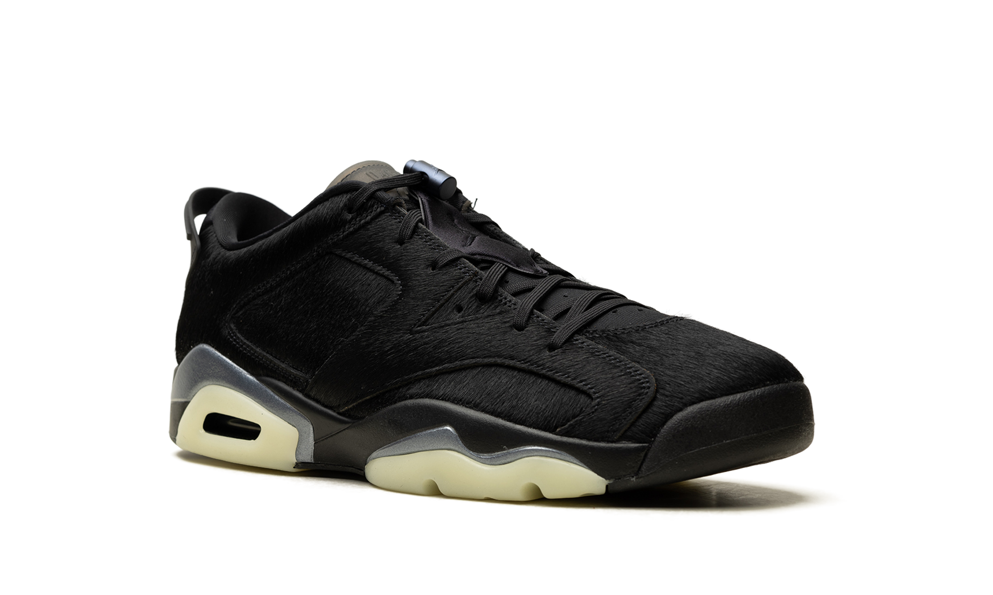 Air Jordan 6 WMNS "Blackout" IO9786 001