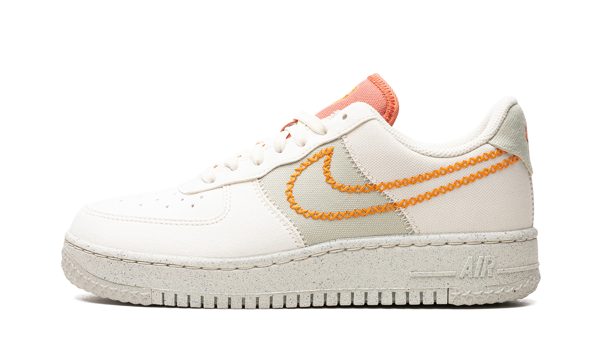 AIR FORCE 1 '07 LO NH WMNS "Next Nature - Coconut Milk" DR3101 100