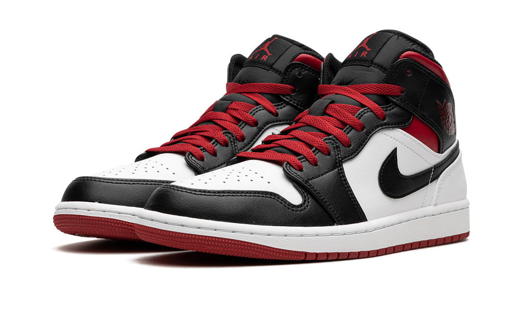 Air Jordan 1 Mid "Gym Red Black Toe" DQ8426 106