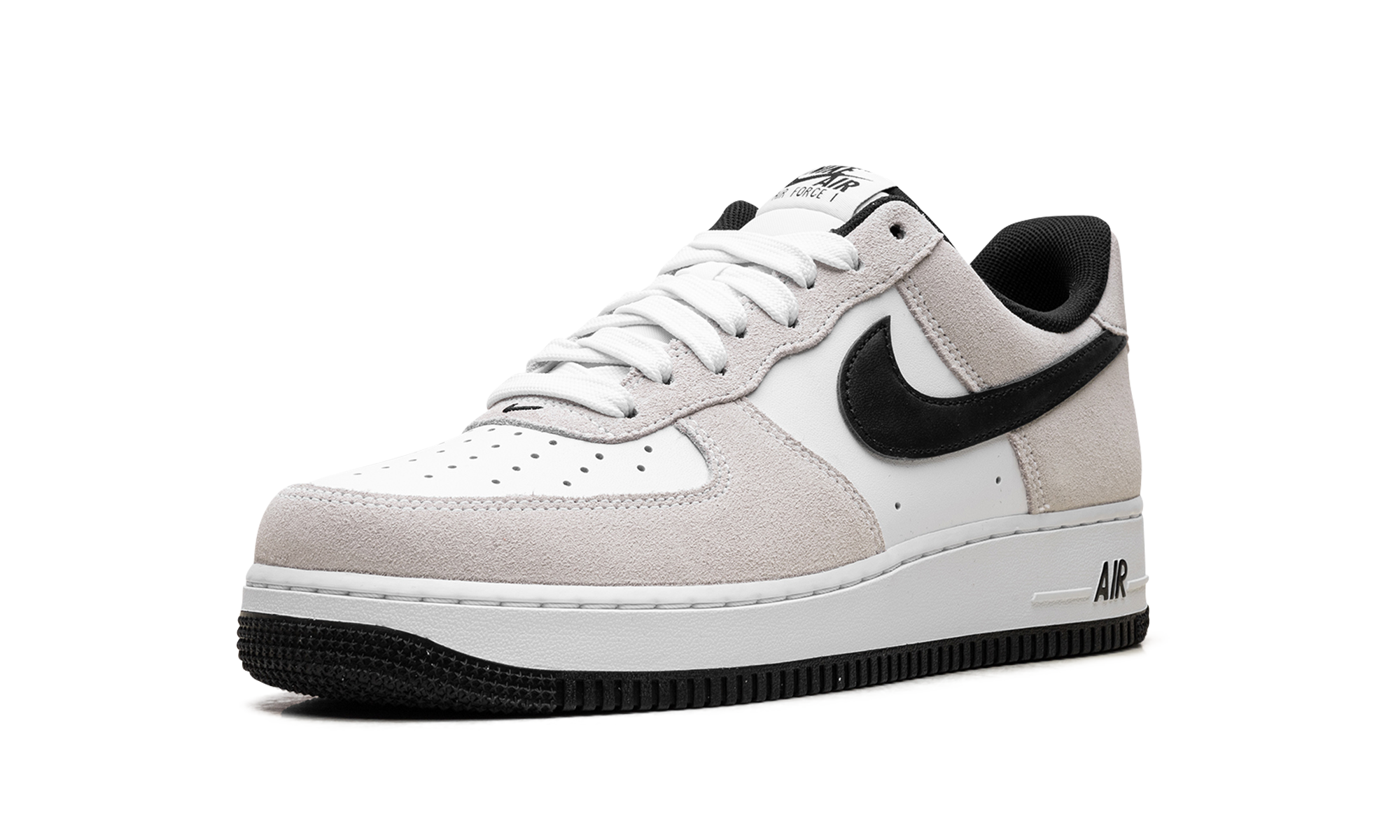 Air Force 1 Low '07 LV8 "White Black" IB6388 100