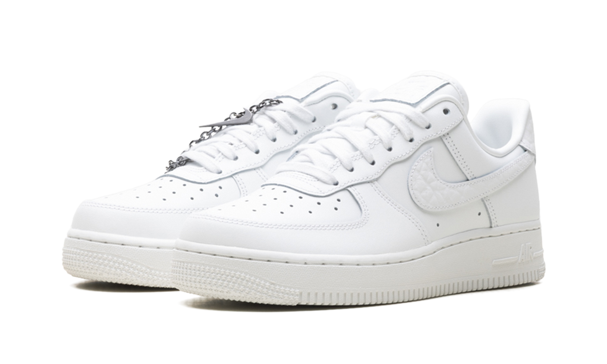 Air Force 1 '07 Low WMNS "Summit White Mini Charm" IM6485 121
