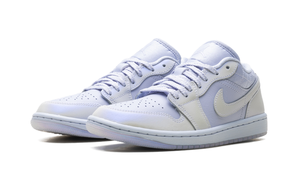 Air Jordan 1 Low SE Wmns "Ghost Pearlized Quilt" IM5129 010