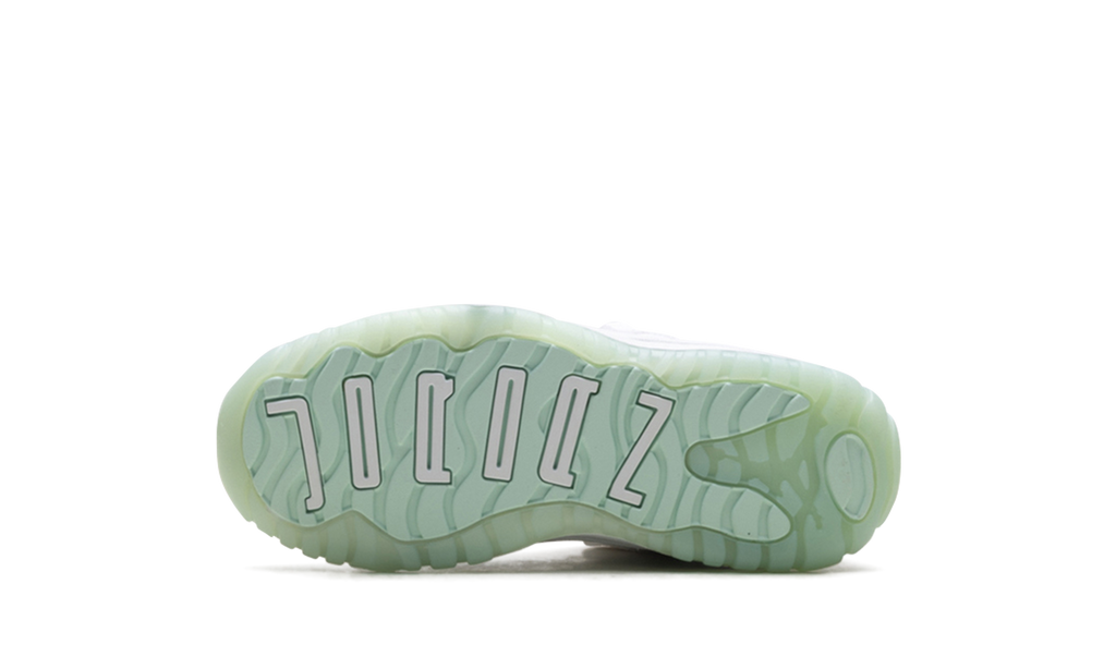 Air Jordan 11 Low PS "Igloo" 580522 103