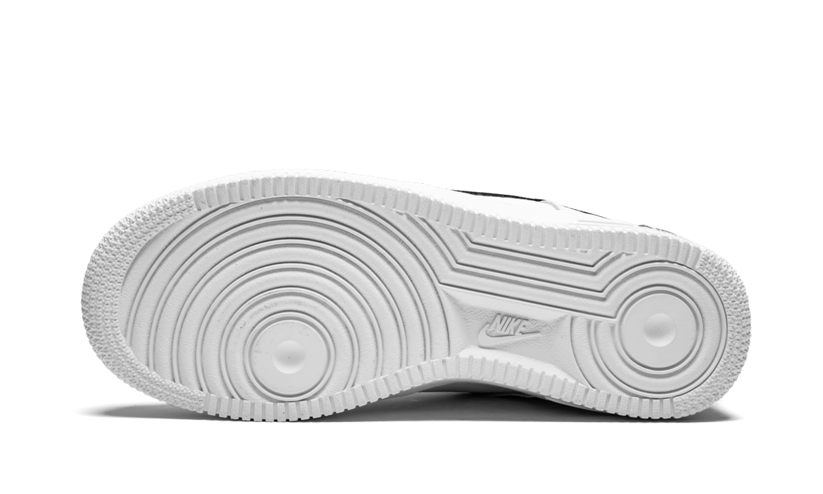 Air Force 1 LV8 Utility (GS) "Overbranding" AR1708 100