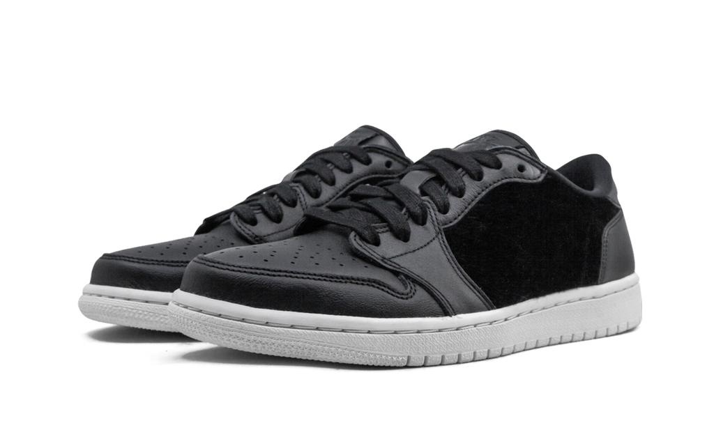 AIR JORDAN 1 RETRO LO NS WMNS "No Swoosh - Black" AO1935 001