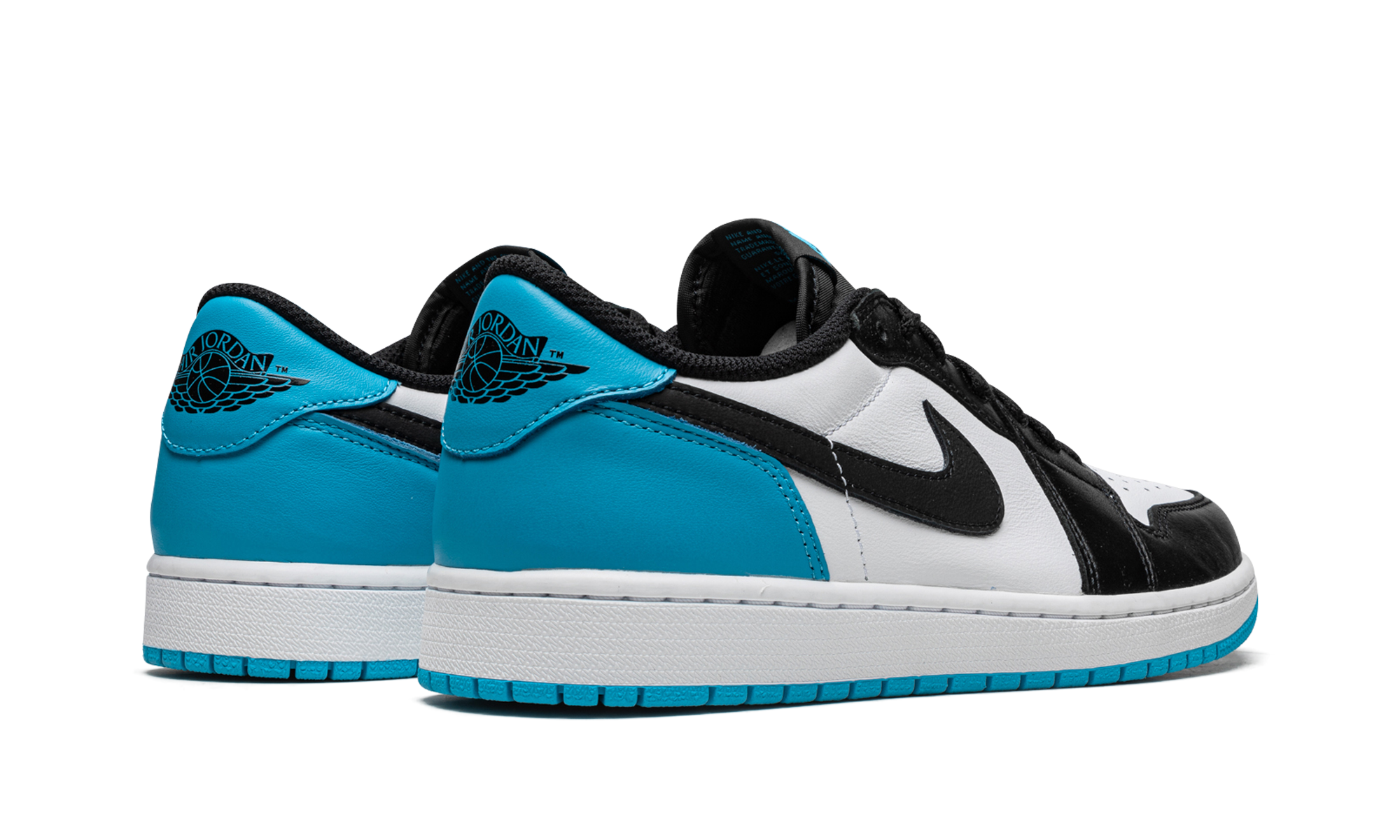Air Jordan 1 Low OG "UNC" CZ0790 104