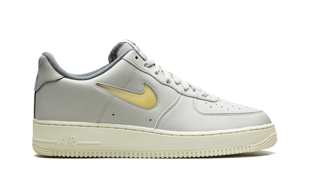 Air Force 1 '07 LX "Light Bone" DC8894 001