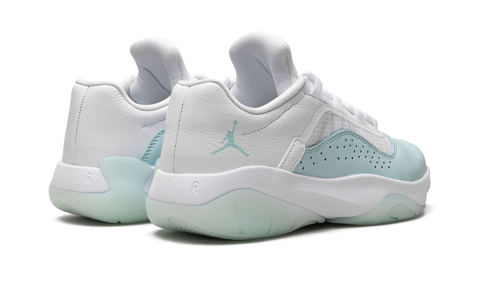 AIR JORDAN 11 CMFT WMNS "Igloo" DV2629 100