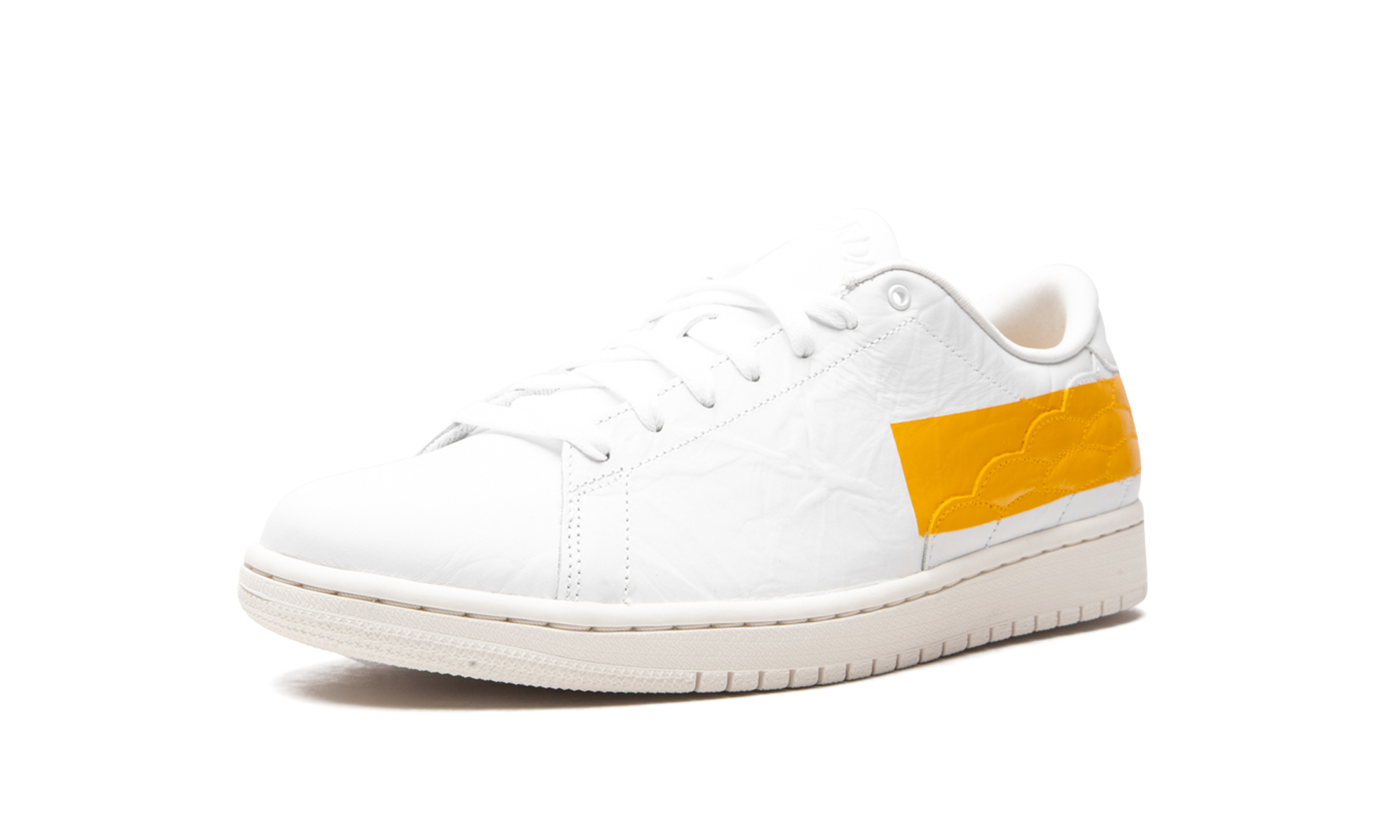Jordan 1 Low Centre Court "University Gold" DJ2756 102