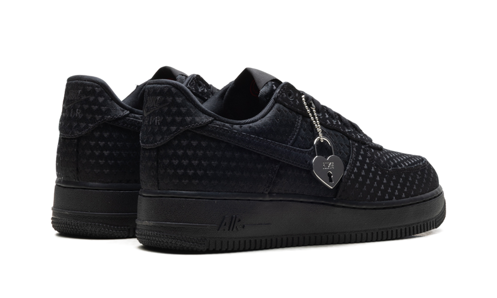 Air Force 1 Low WMNS "Valentine's Day - Triple Black" IQ9965 001