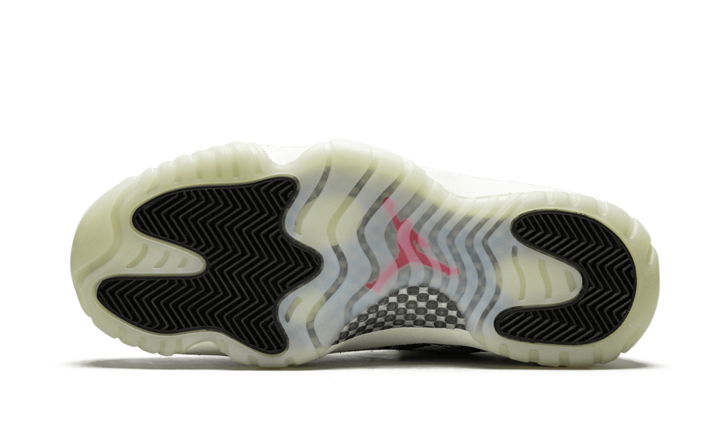 Air Jordan 11 Retro Low "Snakeskin Light Bone" CD6846 002