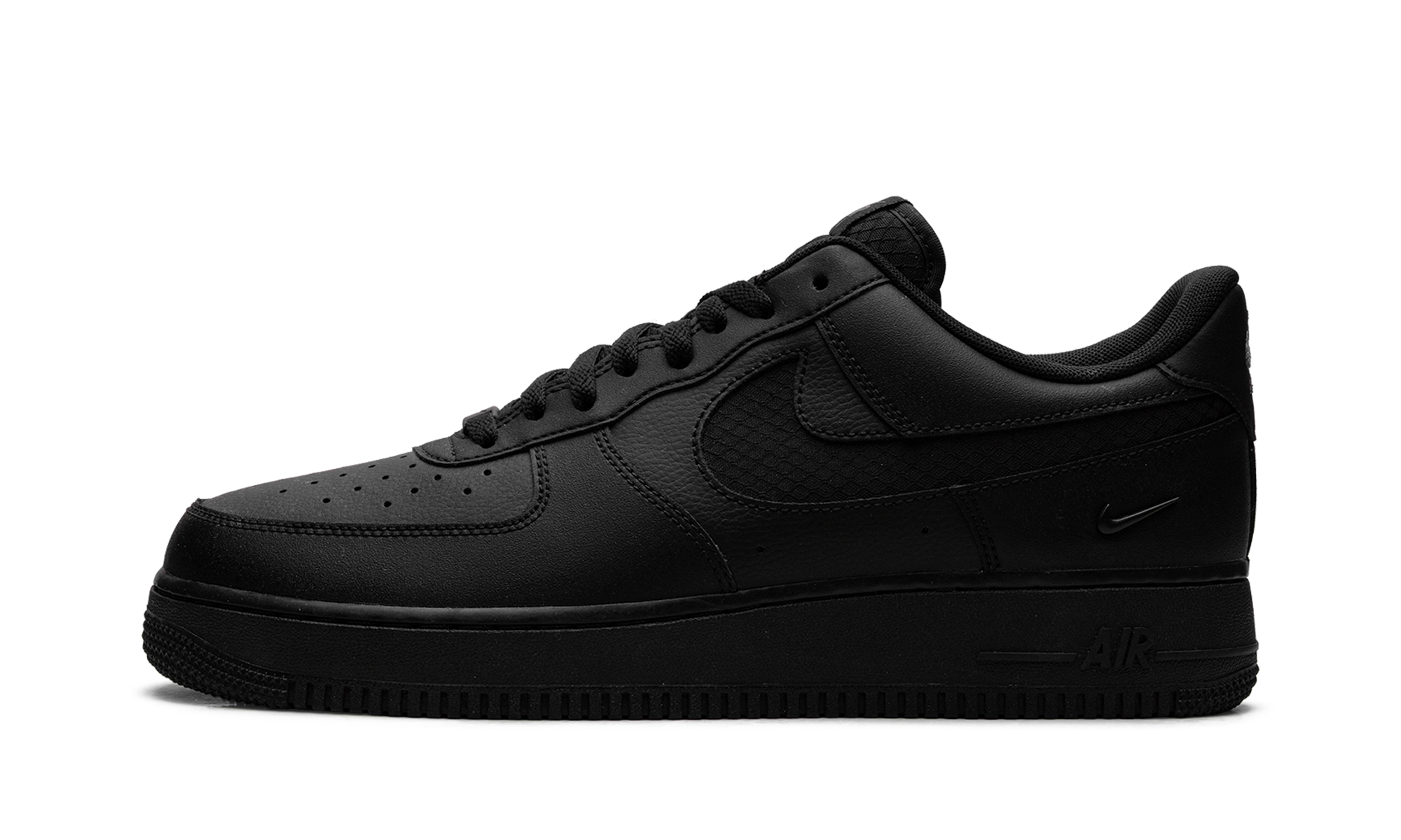 Air Force 1 '07 LV8 "Triple Black Ripstop" IH4452 001