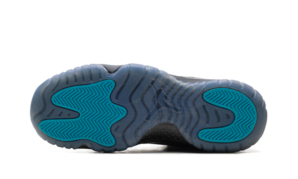 Air Jordan 11 Retro GS "Gamma Blue (2025)" 378038 047