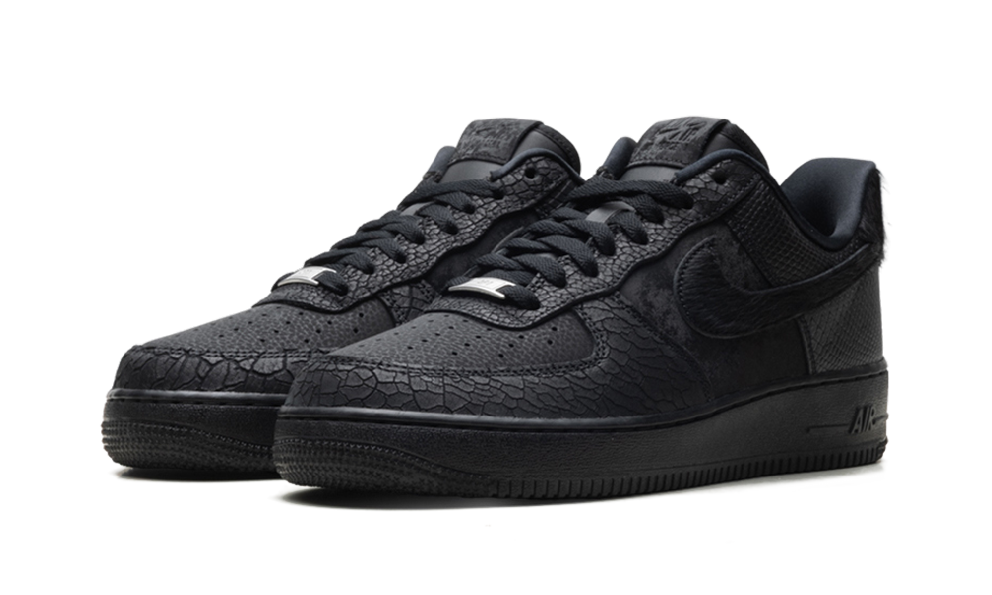 Air Force 1 '07 LX "3X Celebration Triple Black" HQ1977 001