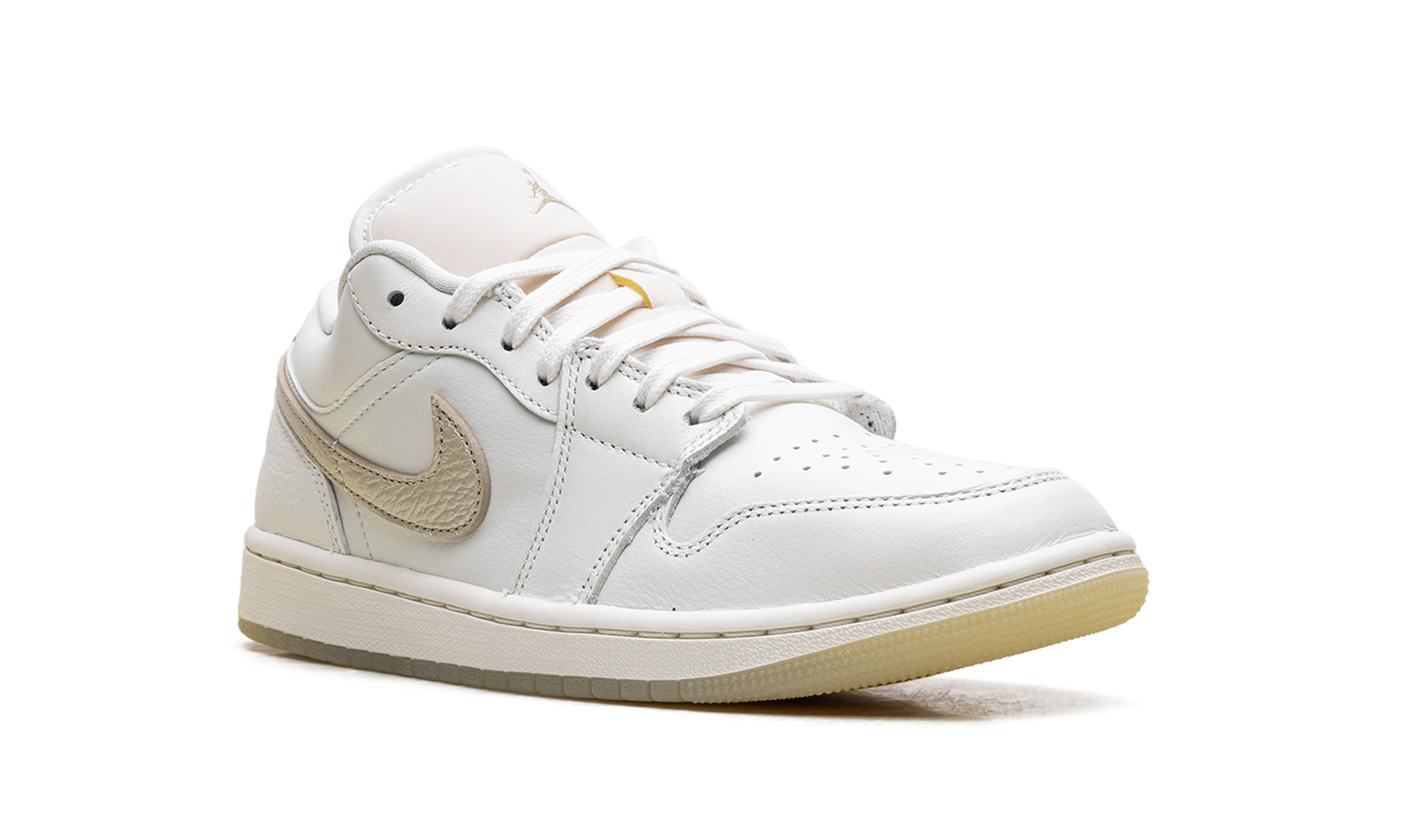 Jordan 1 Low SE WMNS "Metallic Team Gold" HV5157 100