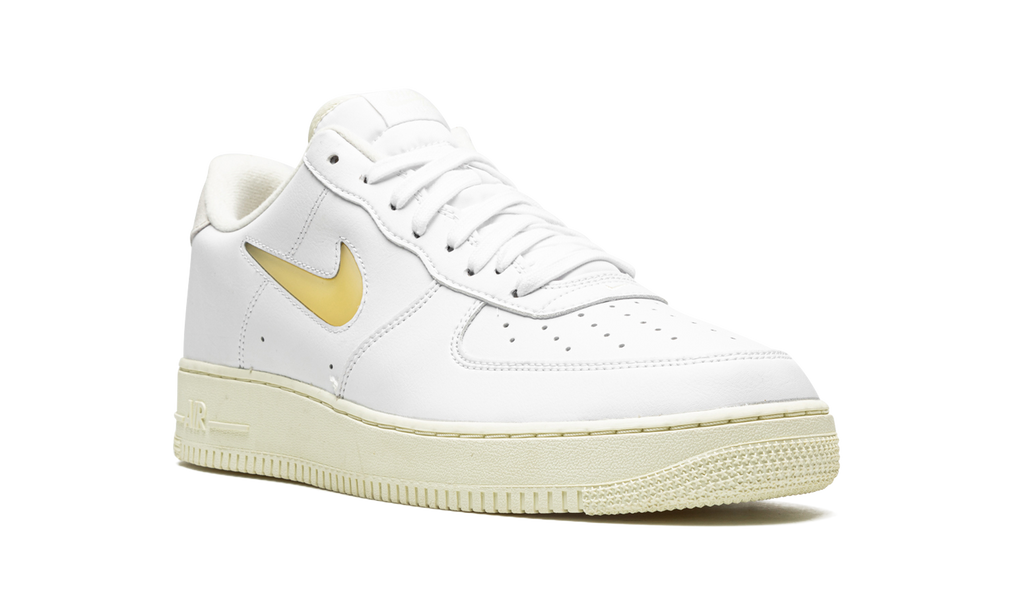 Air Force 1 Low Jewel "White/Pale Vanilla" DC8894 100