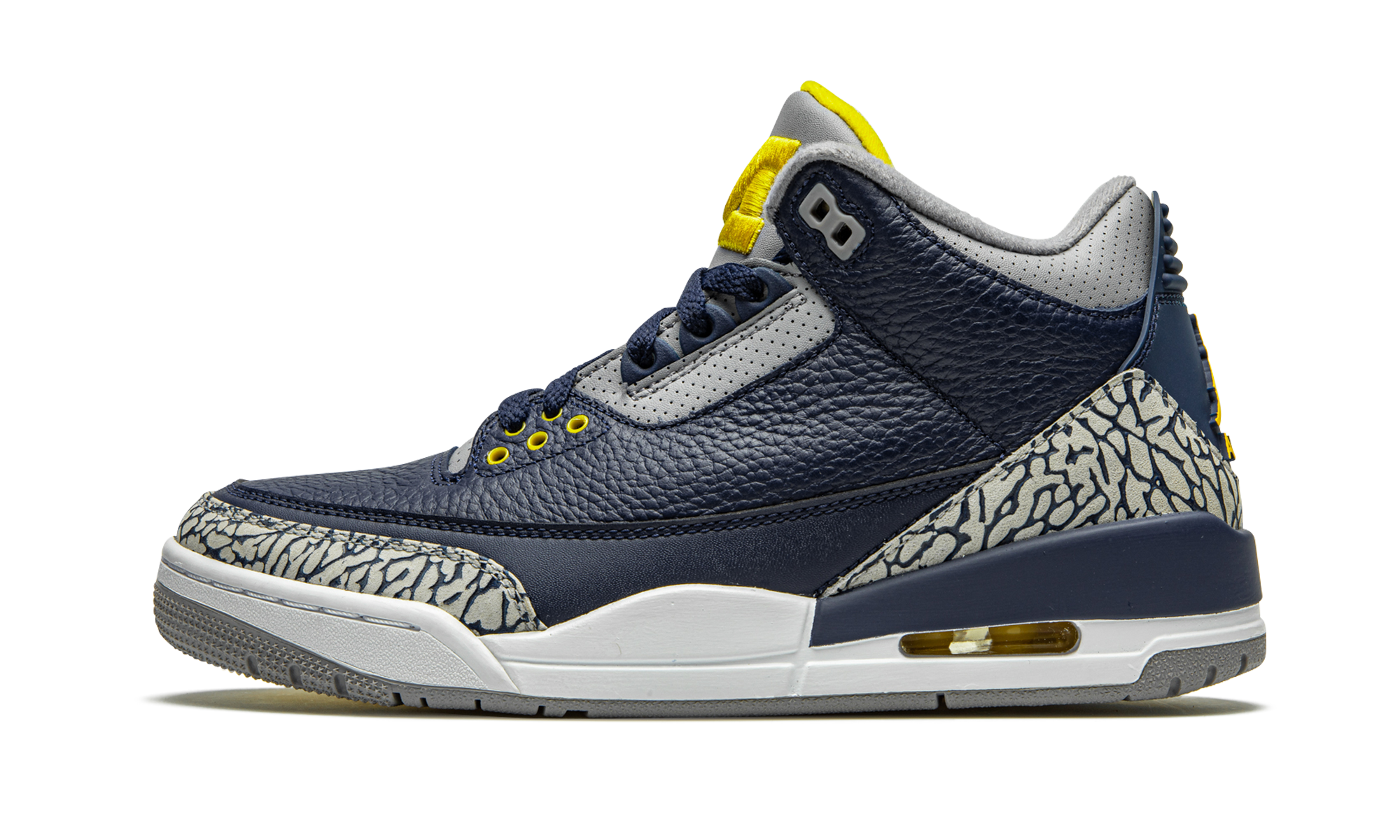 Air Jordan 3 Retro PE "Michigan" AJ3 820064