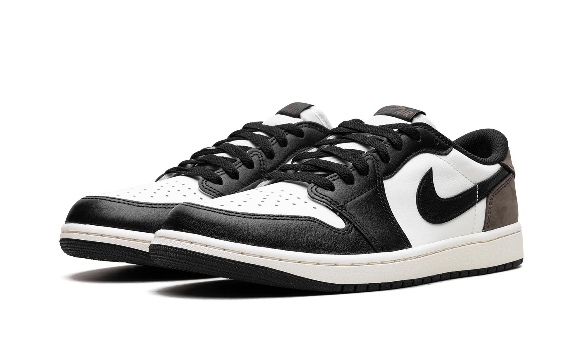 Air Jordan 1 Low OG "Mocha" CZ0790 102