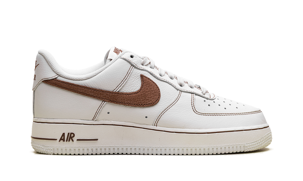 Air Force 1 '07 LV8 "Ivory Saddle Bro" HQ2037 101