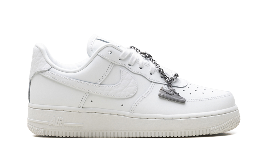 Air Force 1 '07 Low WMNS "Summit White Mini Charm" IM6485 121