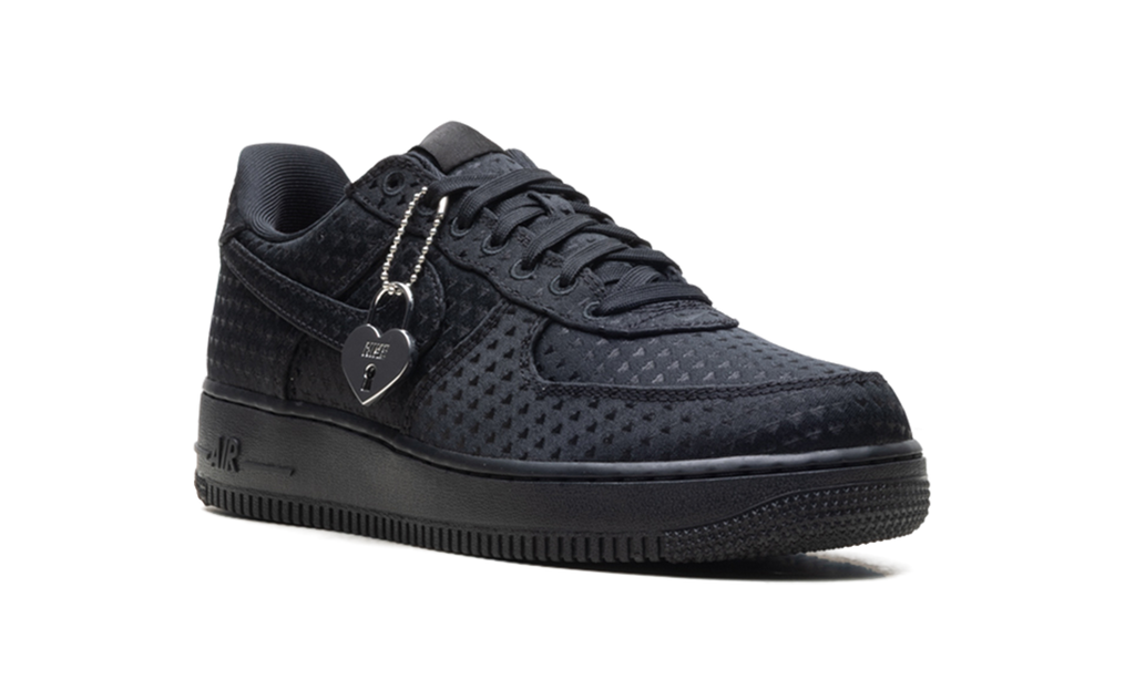 Air Force 1 Low WMNS "Valentine's Day - Triple Black" IQ9965 001