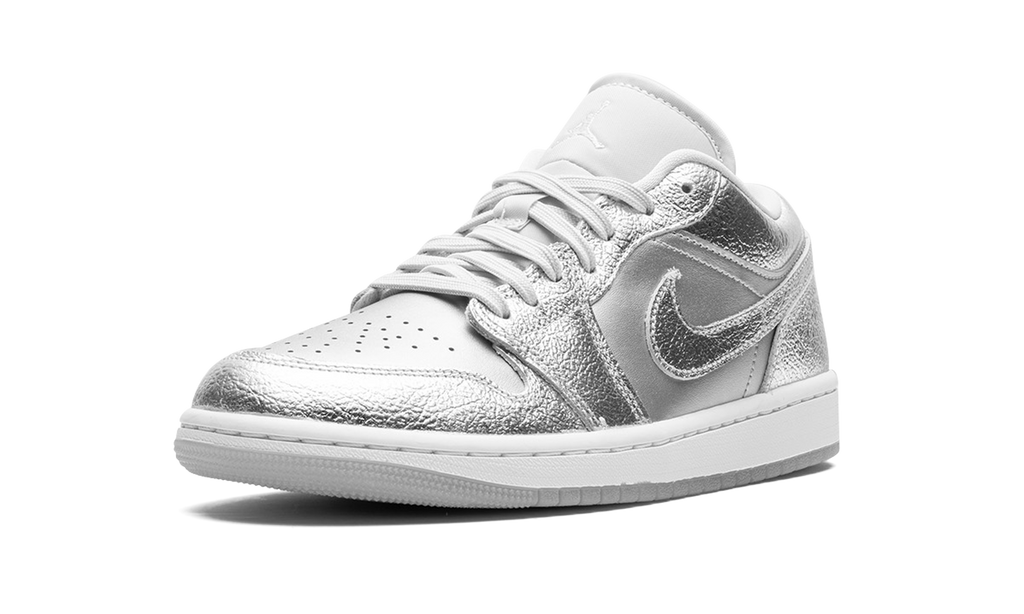 Air Jordan 1 Low SE WMNS "Metallic Silver" FN5030 001