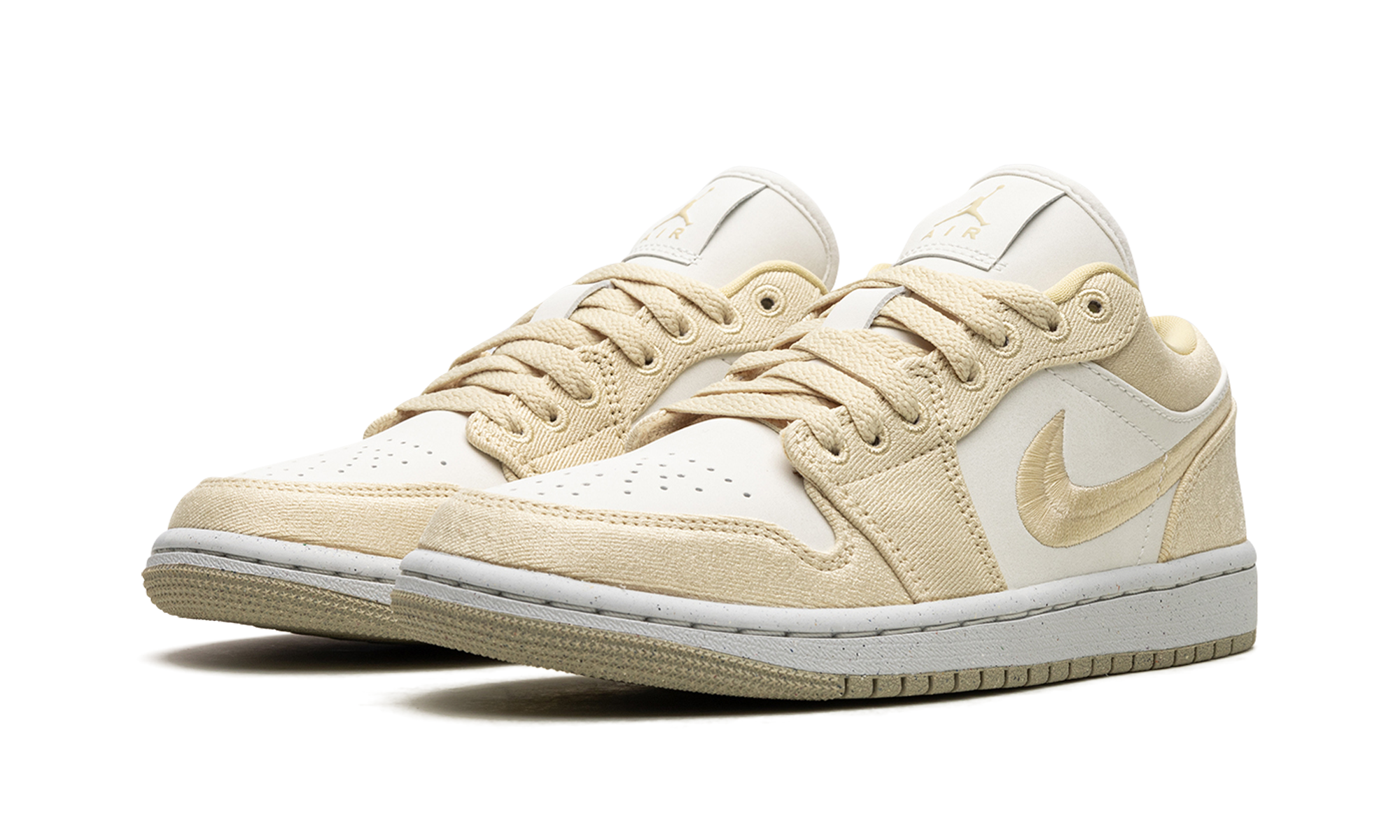 Air Jordan 1 Low WMNS "Team Gold / Sail" FN3722 701