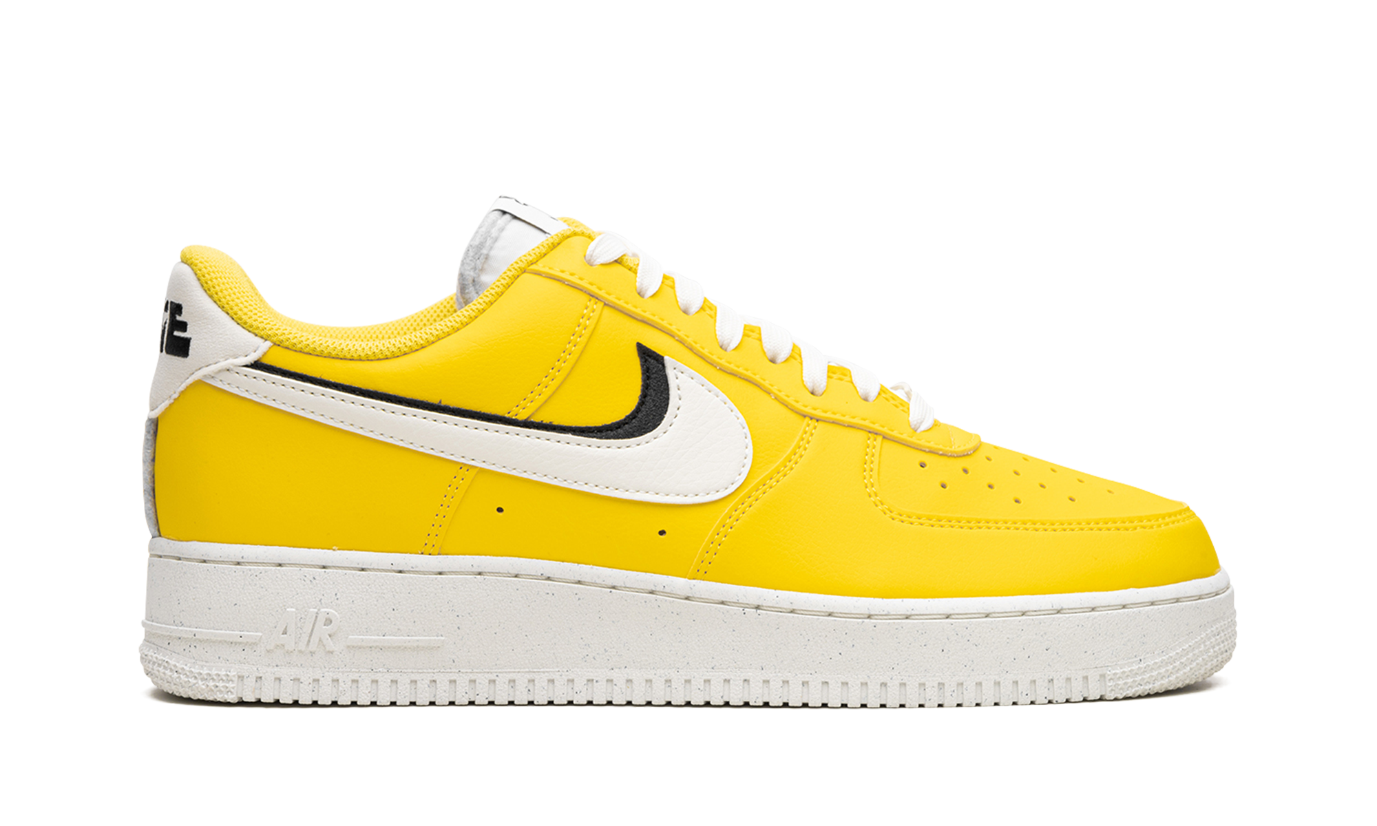 Air Force 1 Low '07 LV8 "Tour Yellow" DO9786 700