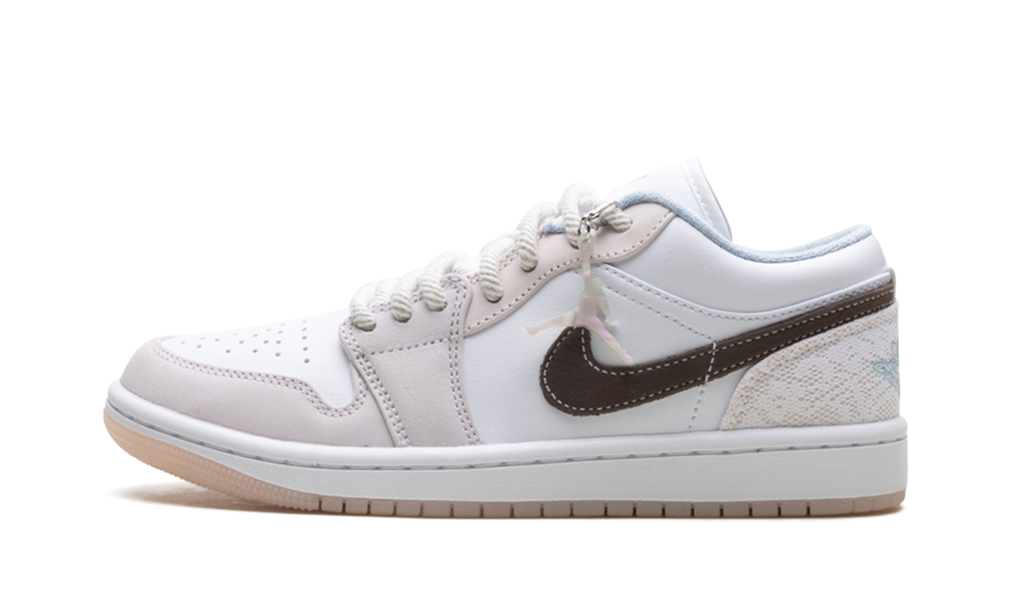 Jordan 1 Low WMNS "Coral" IB8859 101