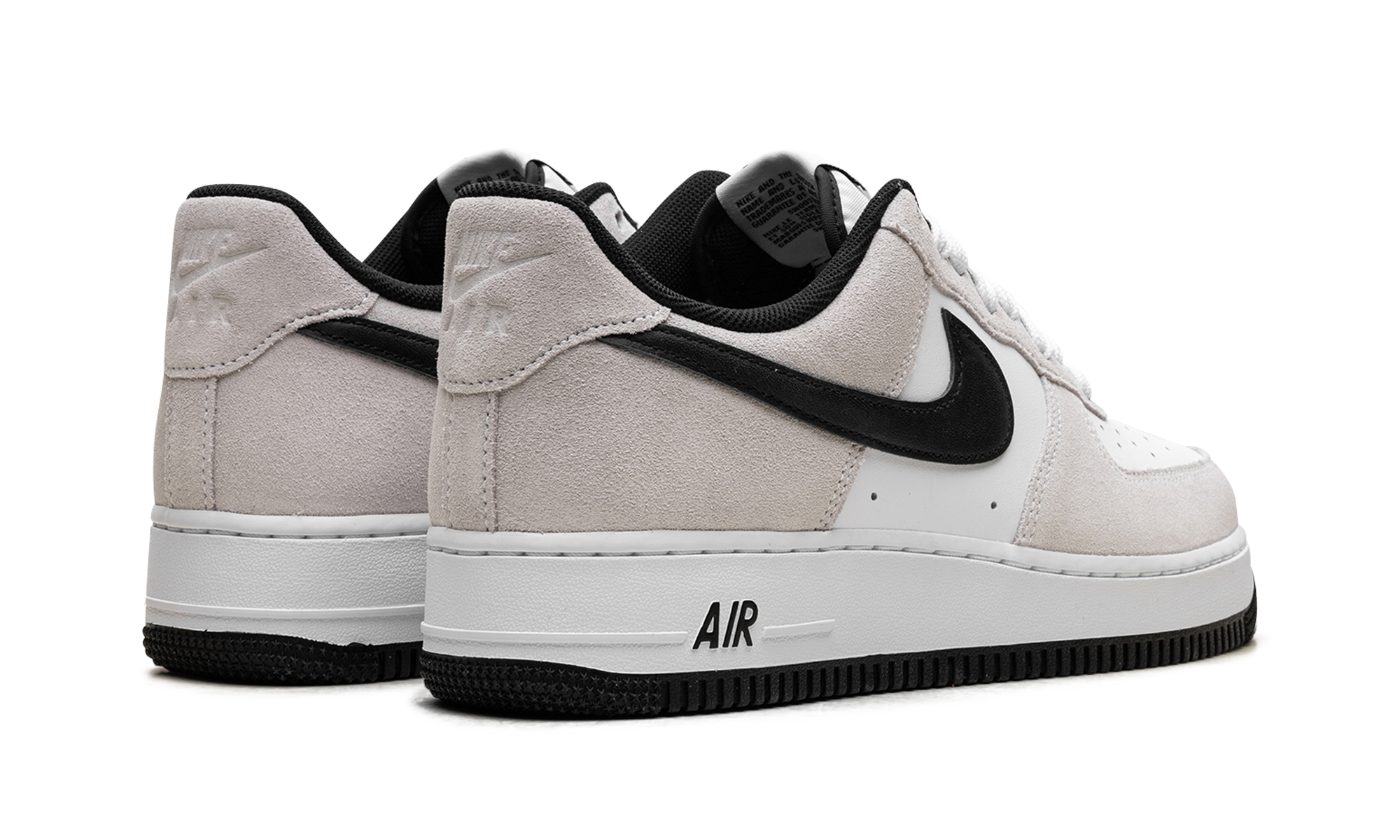 Air Force 1 Low '07 LV8 "White Black" IB6388 100
