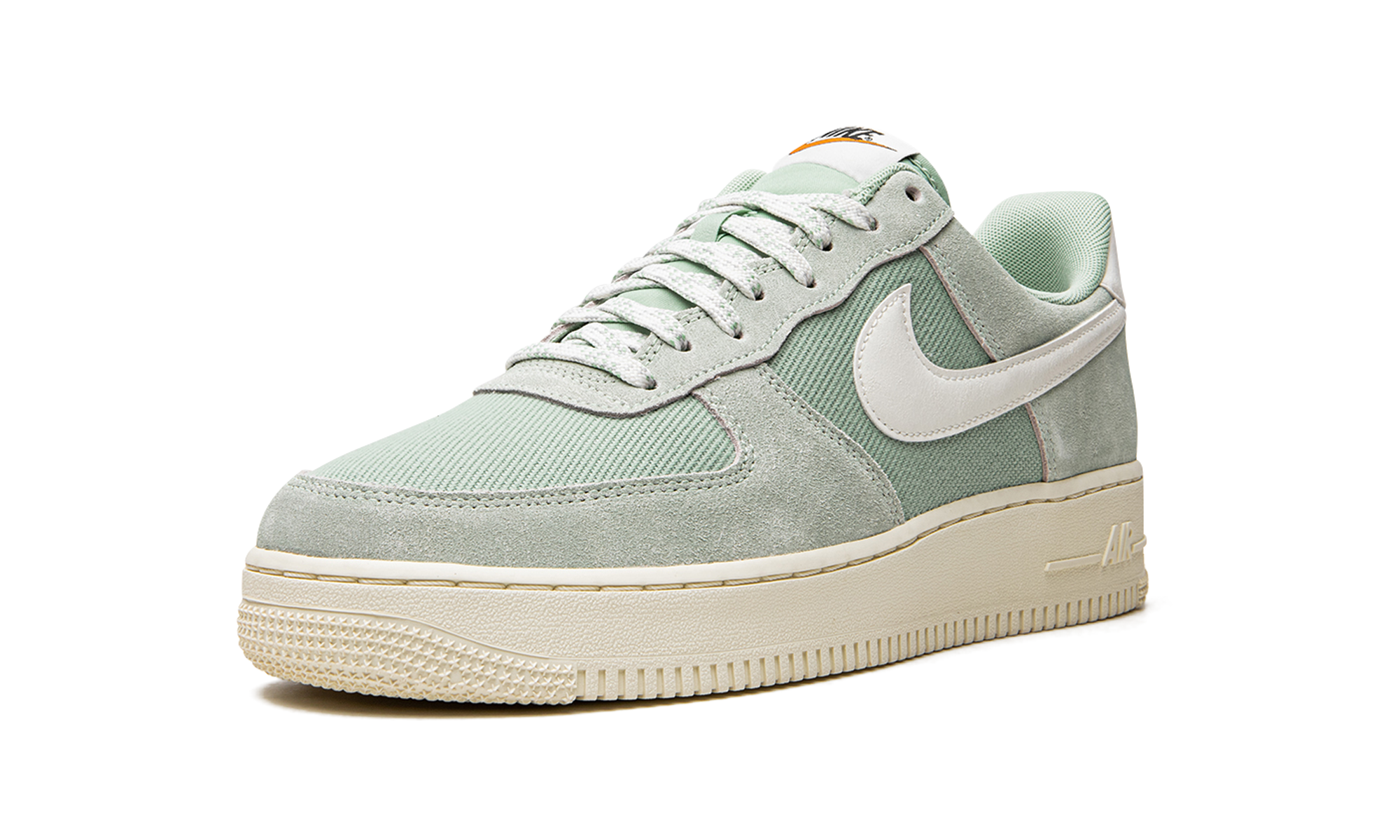 Air Force 1 "Certified Fresh" DO9801 300