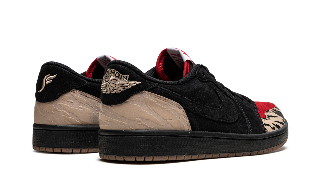 Air Jordan 1 Low SP "SoleFly - Carnivore" DN3400 001