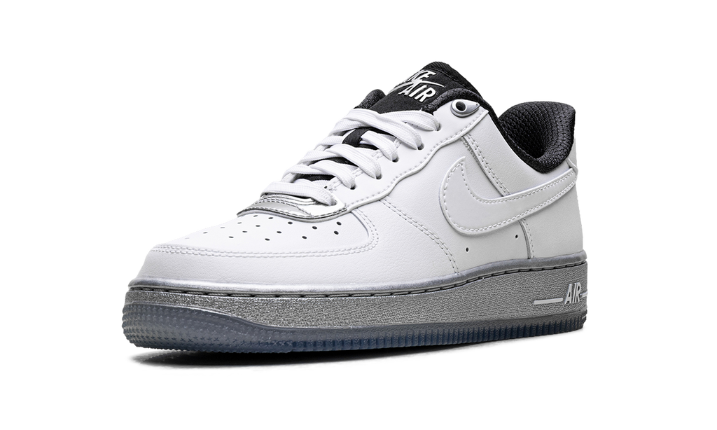 AIR FORCE 1 '07 SE WMNS "White Chrome" DX6764 100
