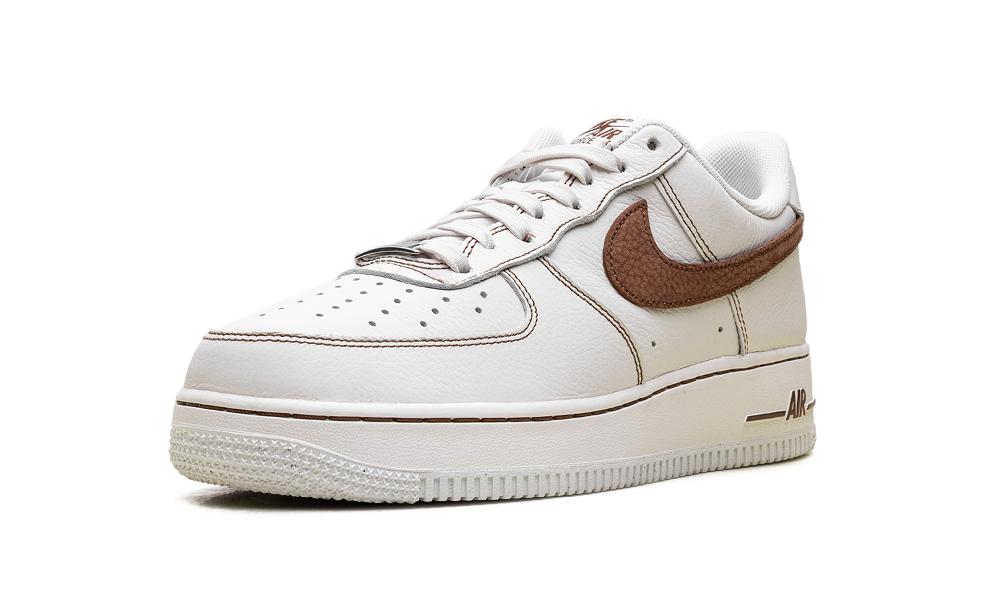 Air Force 1 '07 LV8 "Ivory Saddle Bro" HQ2037 101
