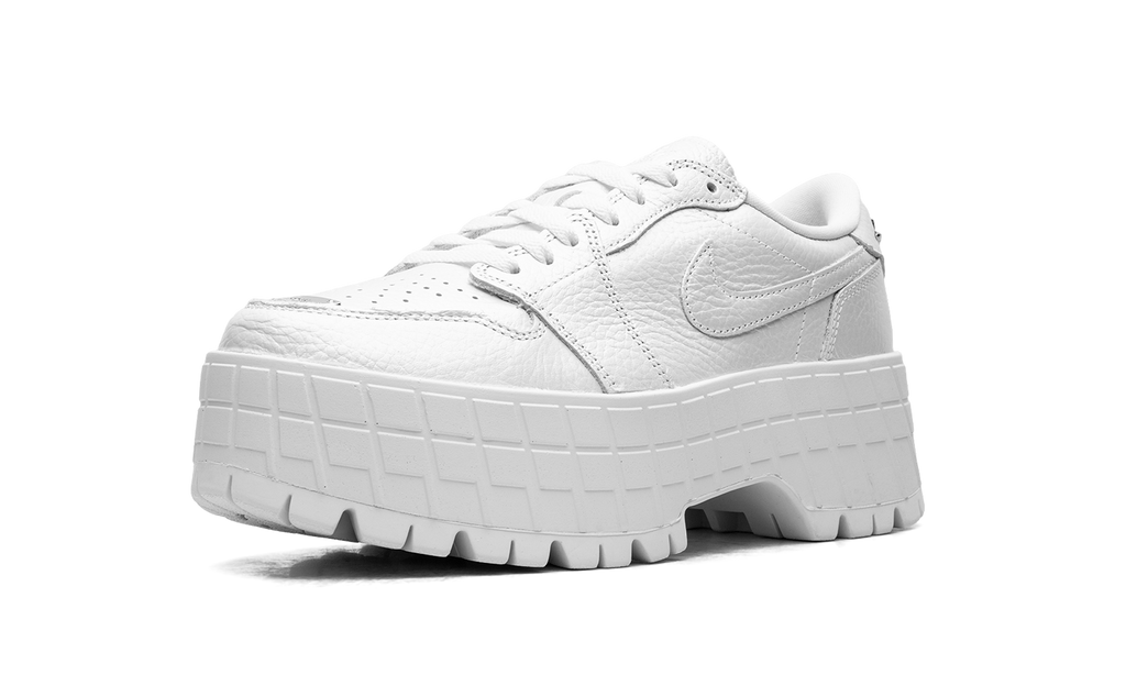 Jordan 1 Brooklyn Low WMNS "White Metallic Silver" HF3184 100