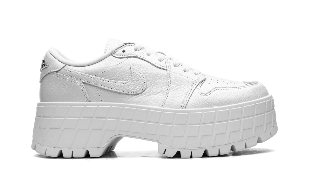 Jordan 1 Brooklyn Low WMNS "White Metallic Silver" HF3184 100