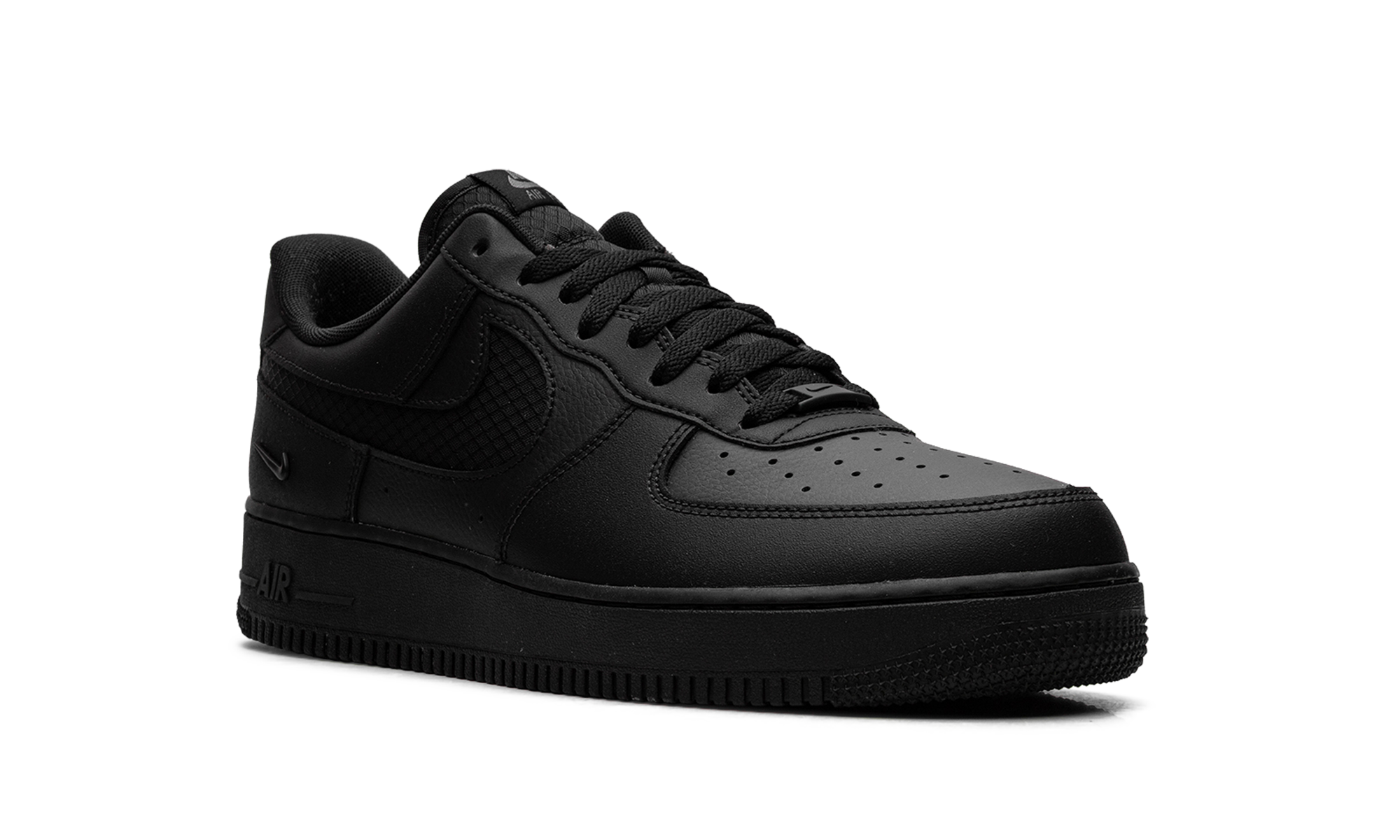 Air Force 1 '07 LV8 "Triple Black Ripstop" IH4452 001