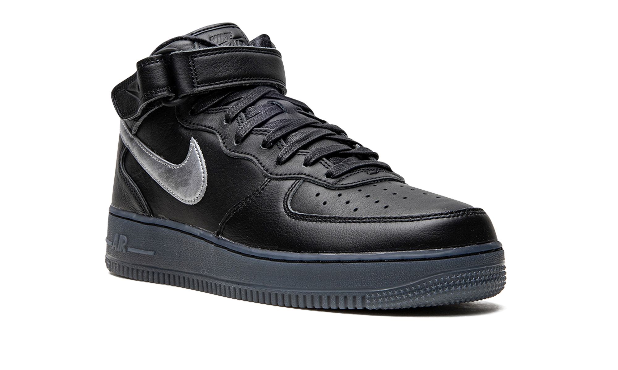 Air Force 1 Mid "Black / Metallic Silver" DX3061 001