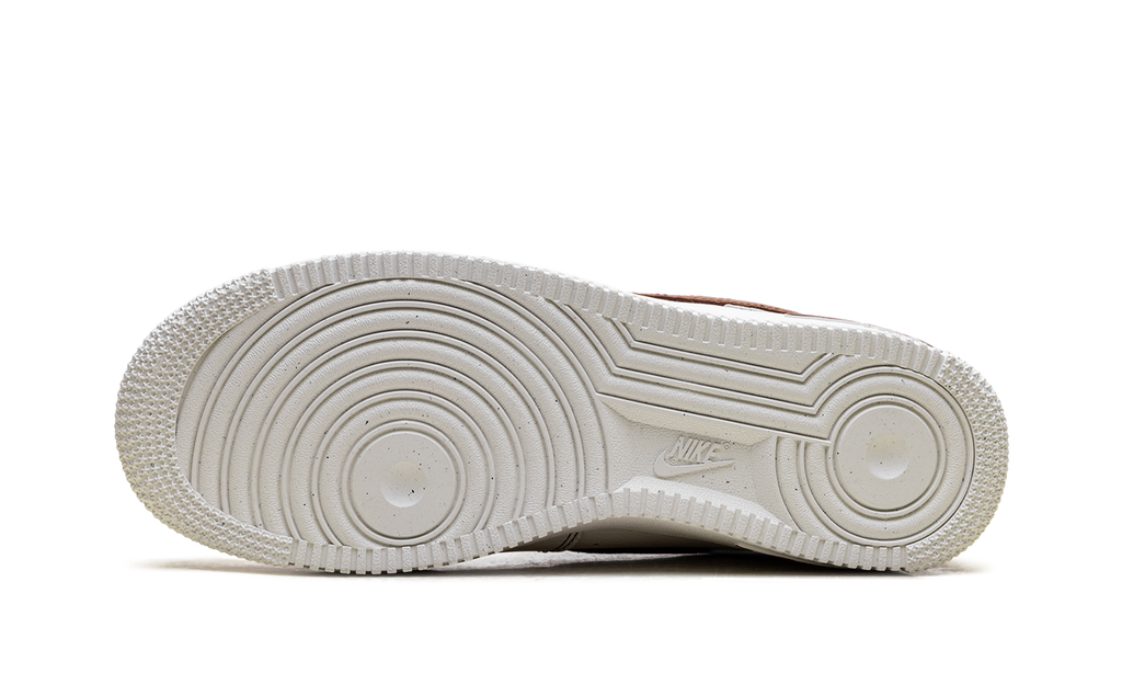Air Force 1 '07 LV8 "Ivory Saddle Bro" HQ2037 101