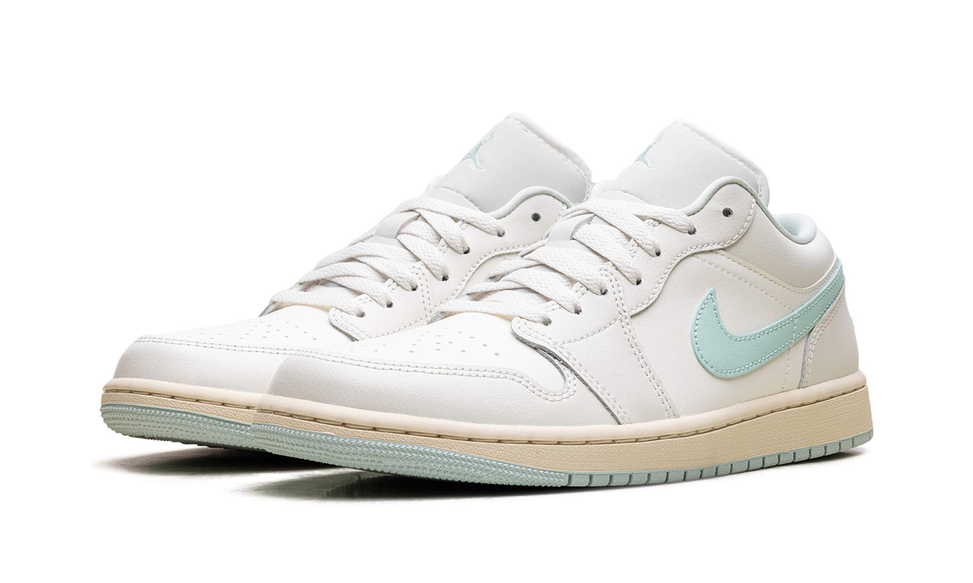 Jordan 1 Low WMNS "Sail Igloo" DC0774 134