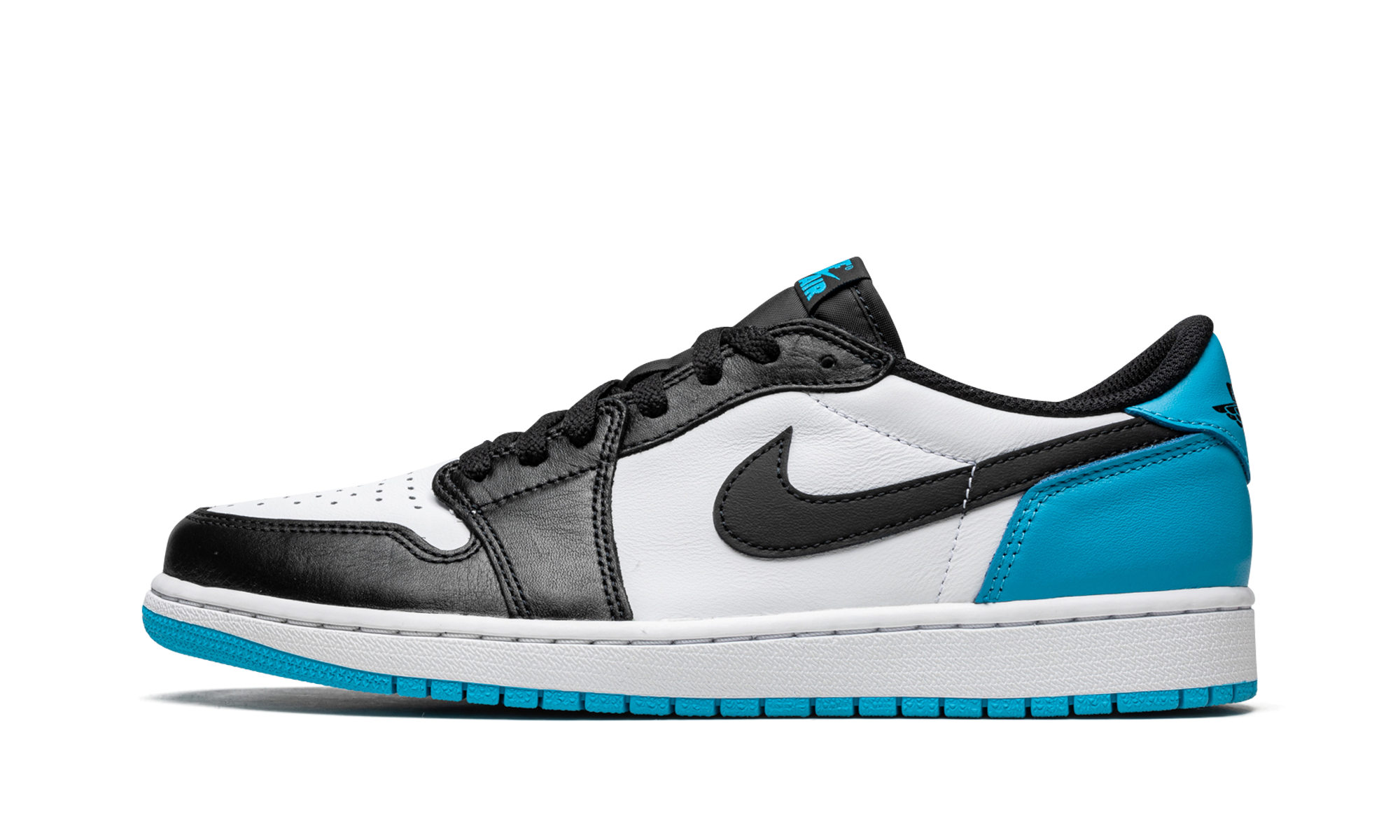 Air Jordan 1 Low OG "UNC" CZ0790 104