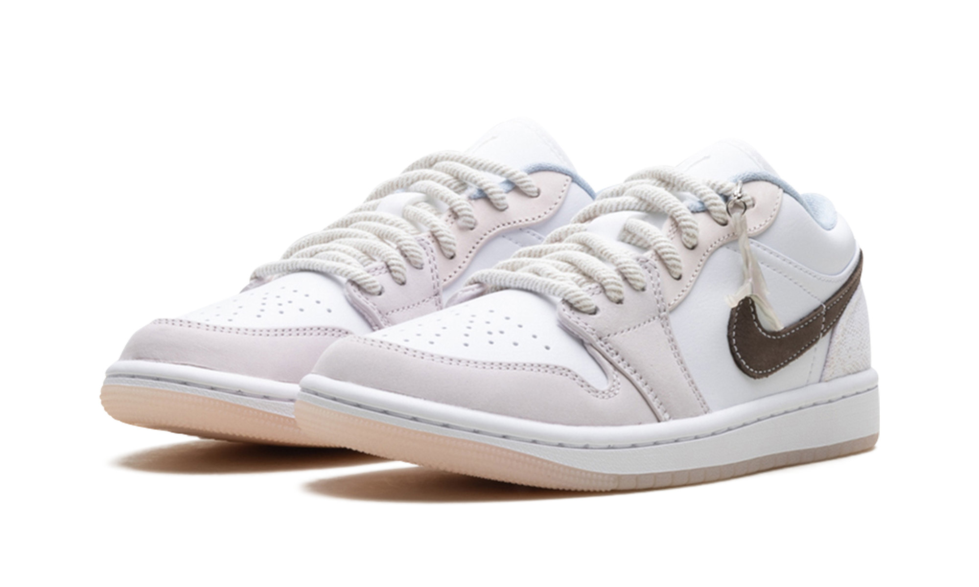 Jordan 1 Low WMNS "Coral" IB8859 101